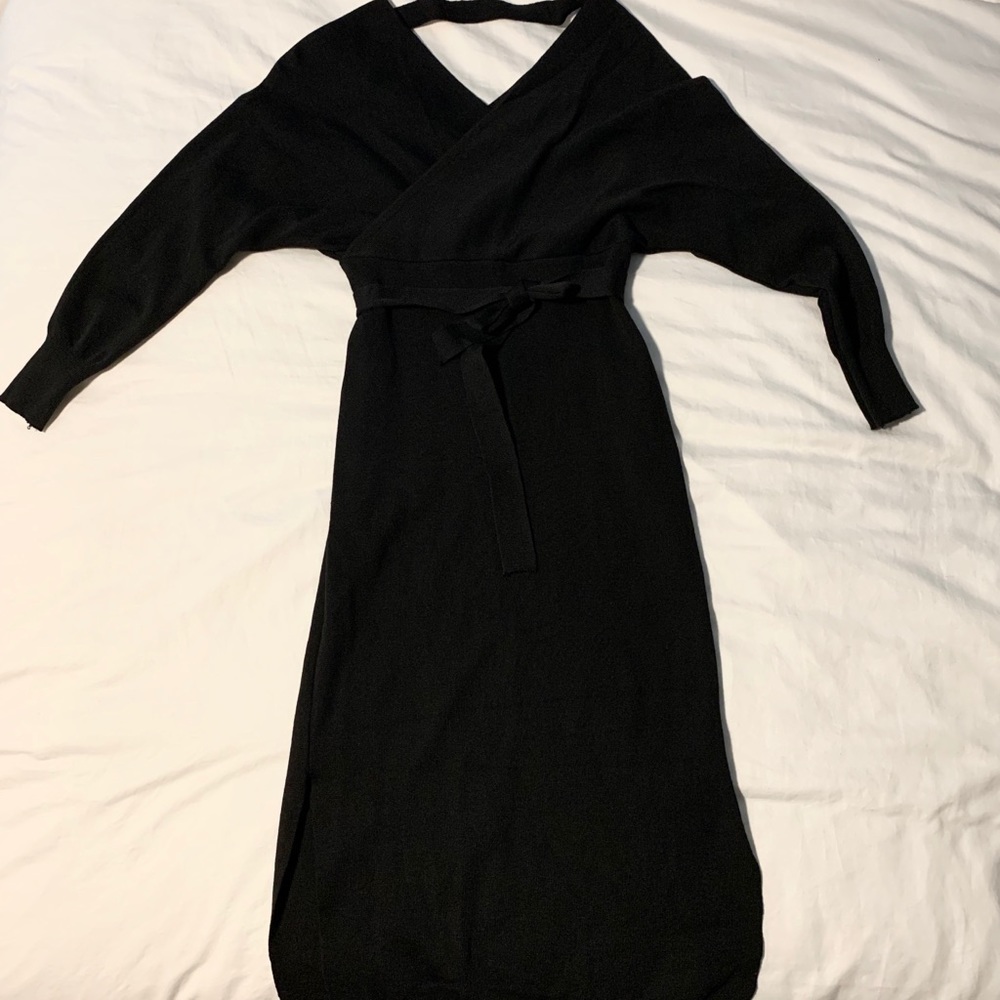 Black Long Sleeve V neck Dress